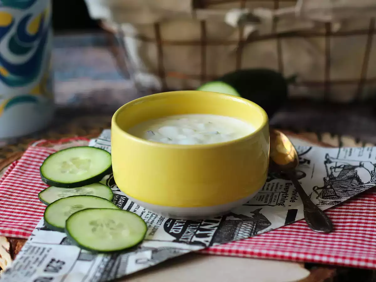 Görög joghurt, uborka és hagyma mártással - fotó 4