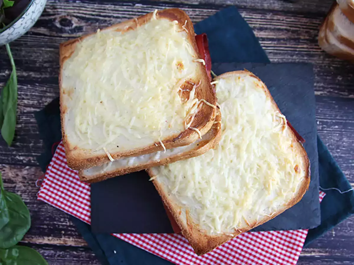 Gourmet croque-monsieur béchamel mártással - fotó 4