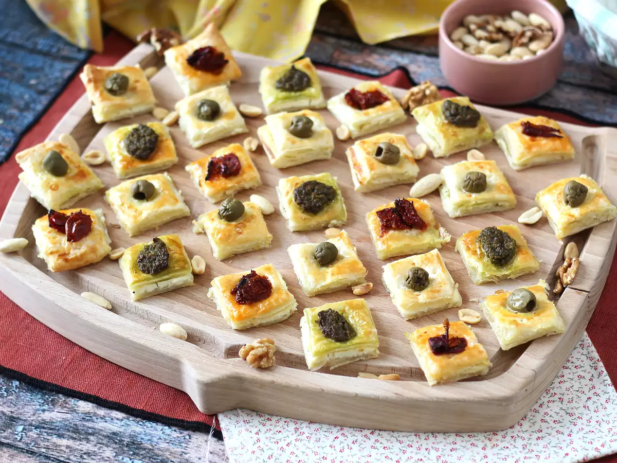 Gyors és egyszerű leveles tésztafalatok egy nagyszerű aperitifhez! - fotó 2