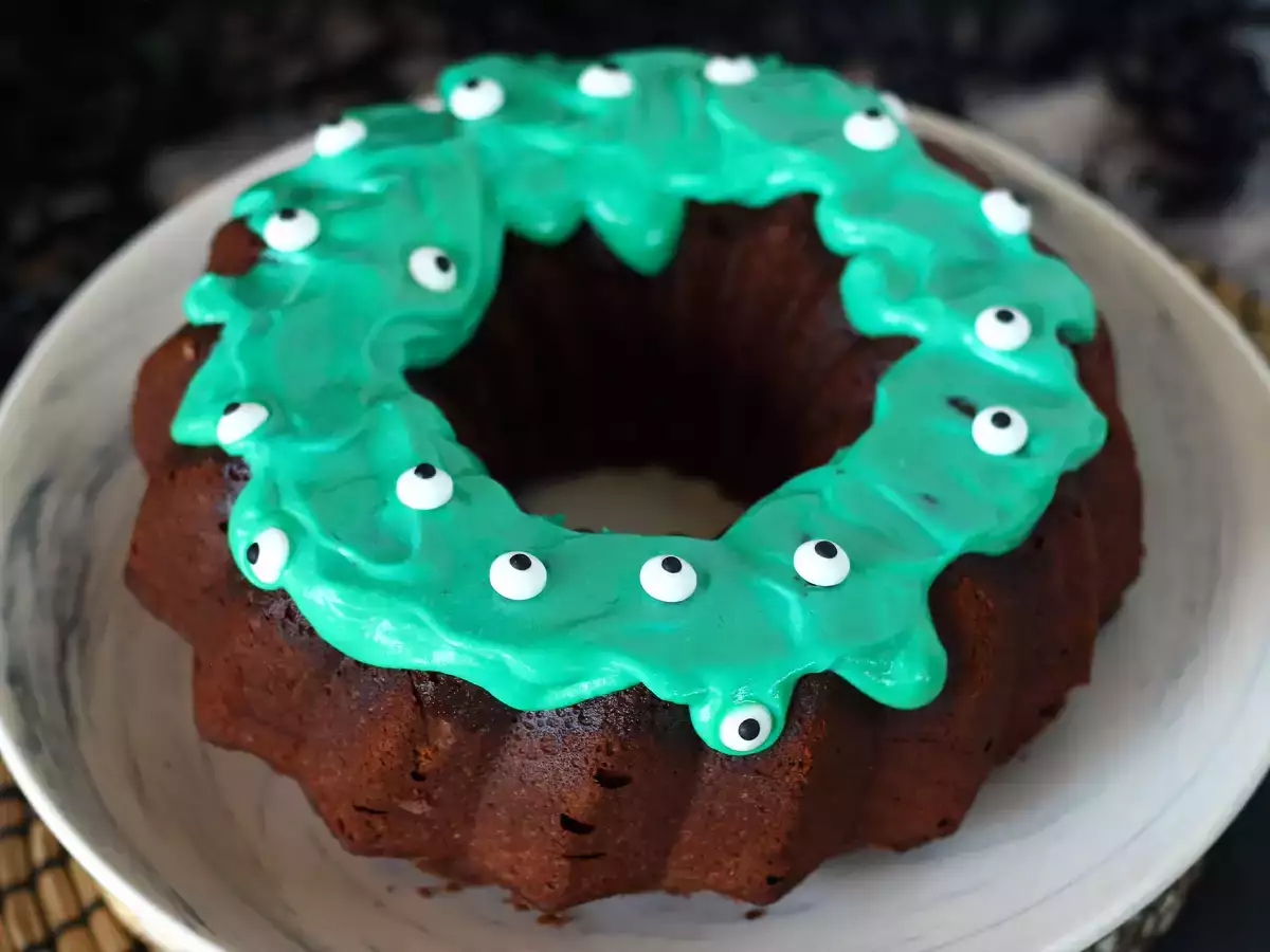 Halloween Bundt torta, az ínycsiklandó csokoládé Bundt torta - fotó 2