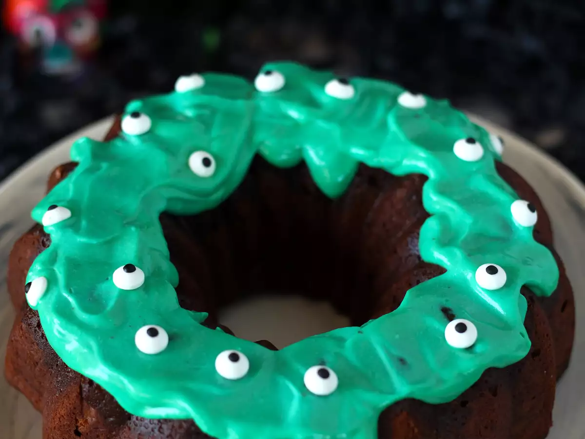 Halloween Bundt torta, az ínycsiklandó csokoládé Bundt torta - fotó 7