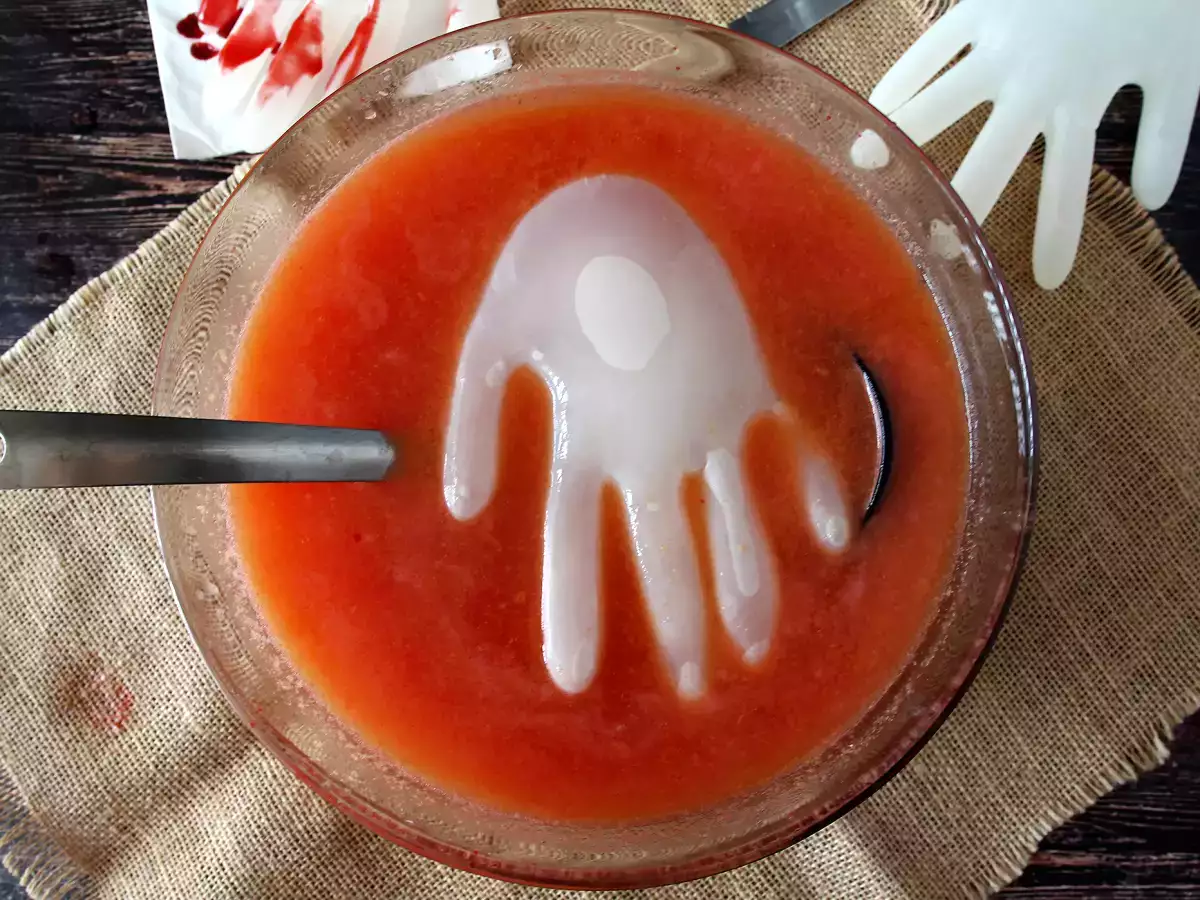 Halloween koktél kézzel formázott jégkockával - egyszerű bemutató! - fotó 3