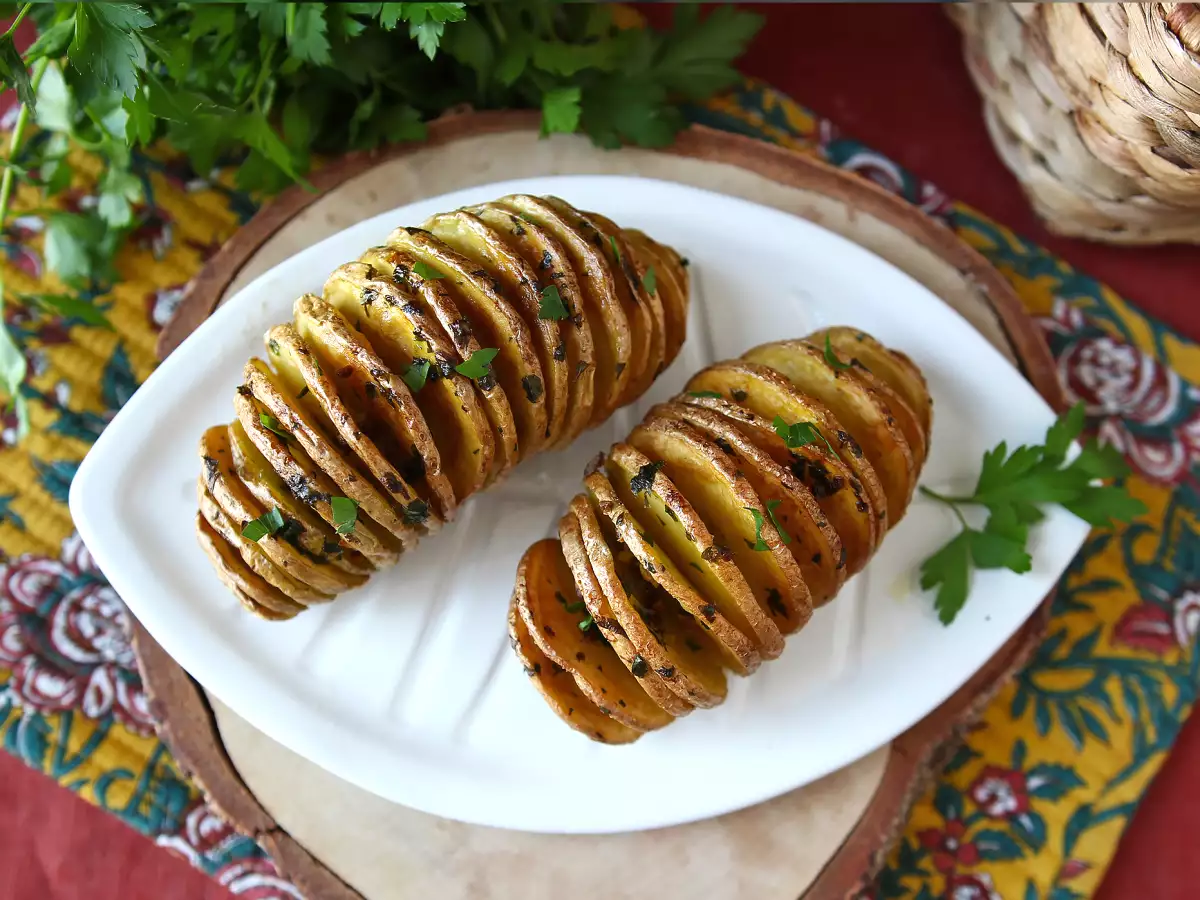 Hasselback burgonya légsütőben: ropogós, szájban olvadó és ultraegyszerű! - fotó 7