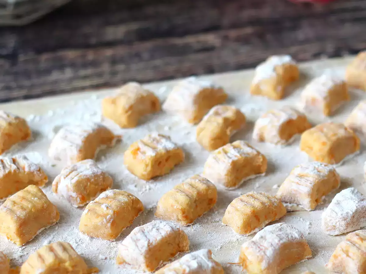 Házi sütőtökös gnocchi: puha, finom és tökéletes az őszhöz! - fotó 4