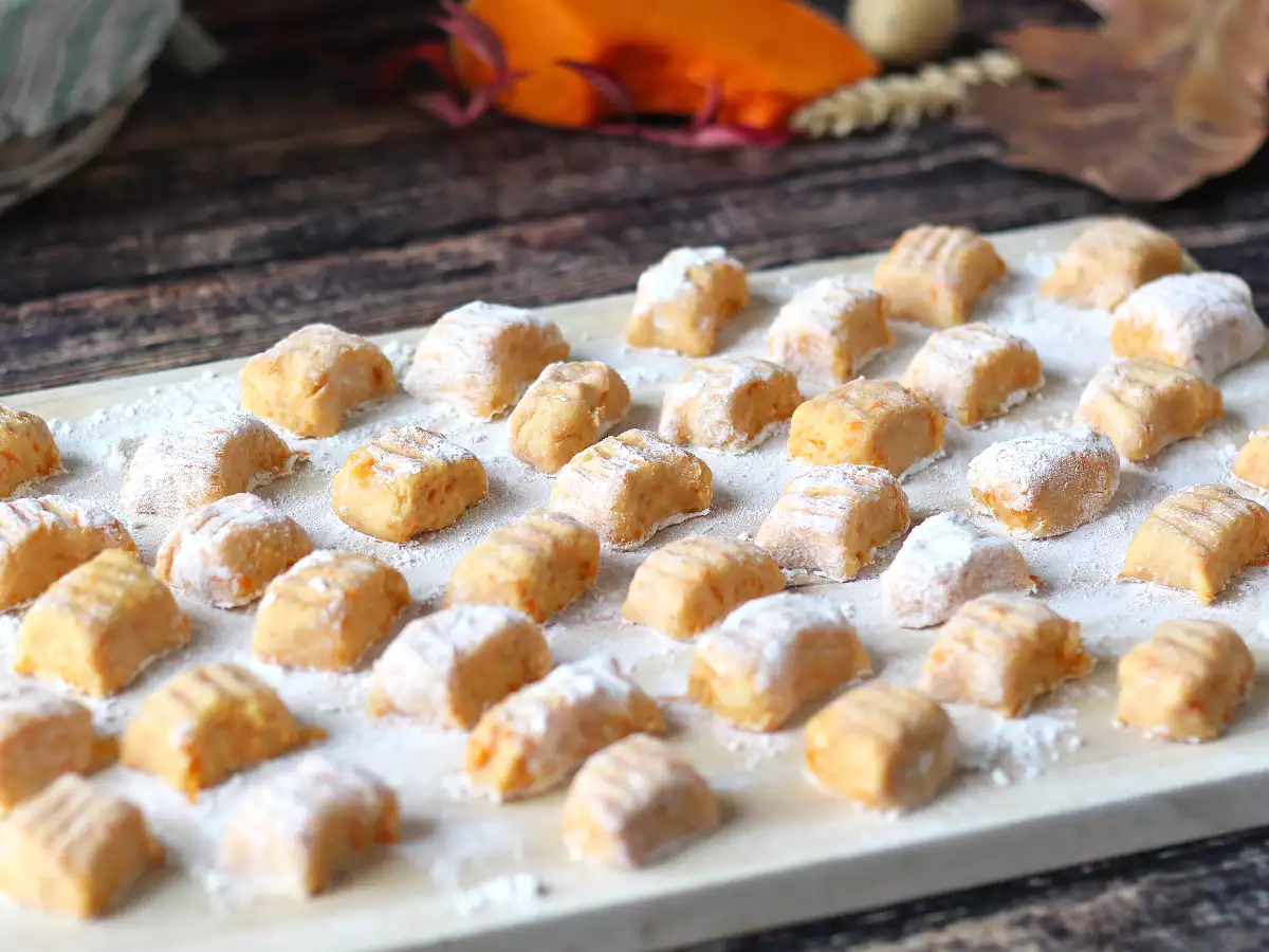Házi sütőtökös gnocchi: puha, finom és tökéletes az őszhöz! - fotó 5