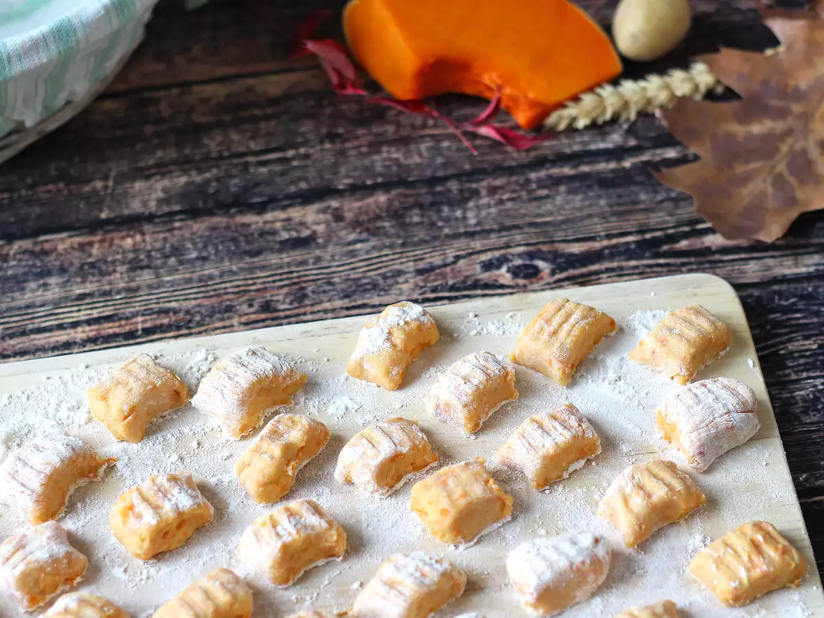 Házi sütőtökös gnocchi: puha, finom és tökéletes az őszhöz! - fotó 6