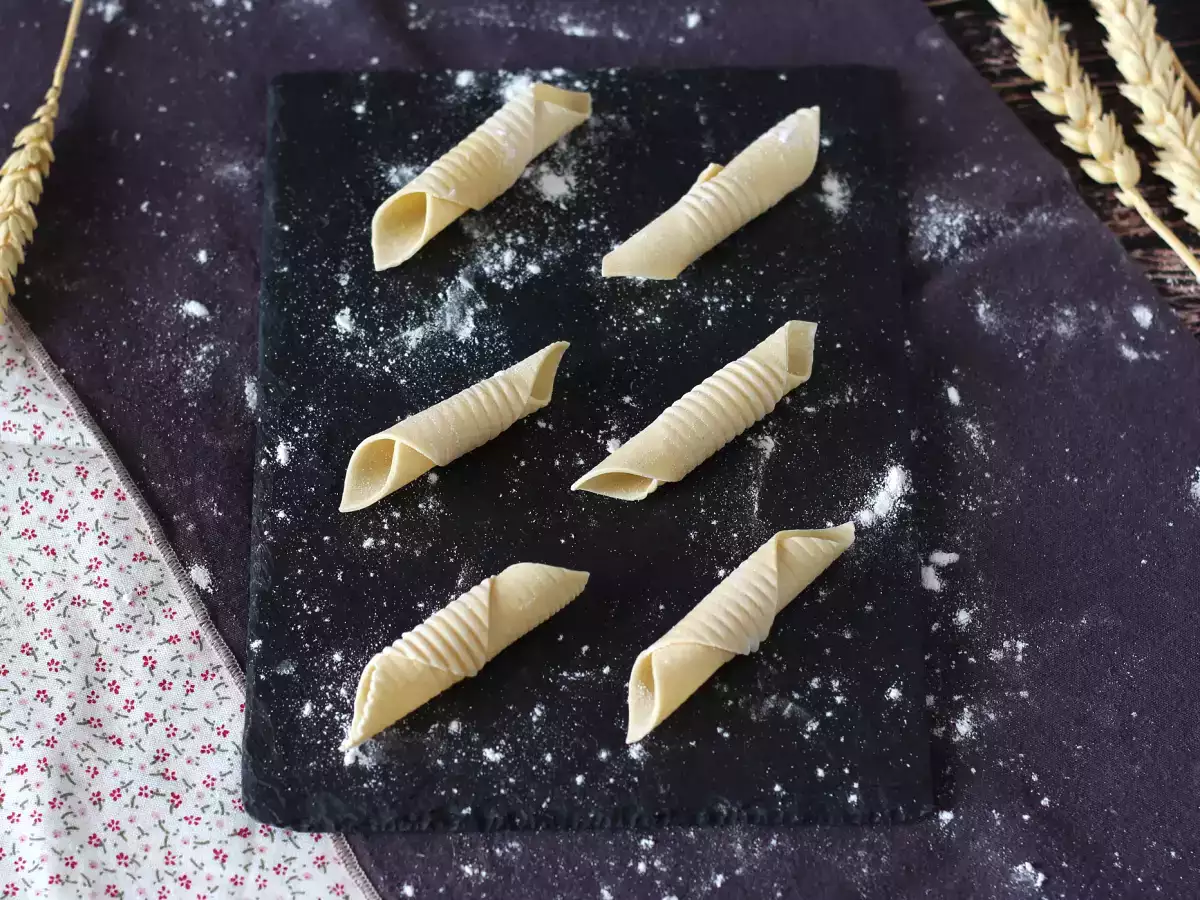 Hogyan kell elkészíteni a tojás garganelli - fotó 3