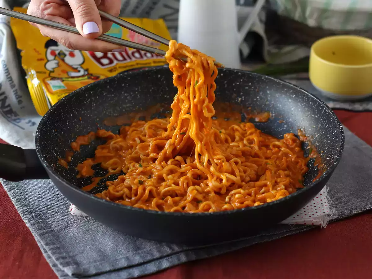 Hogyan kell főzni a Cheese Buldakot? Gyors és egyszerű recept! - fotó 2
