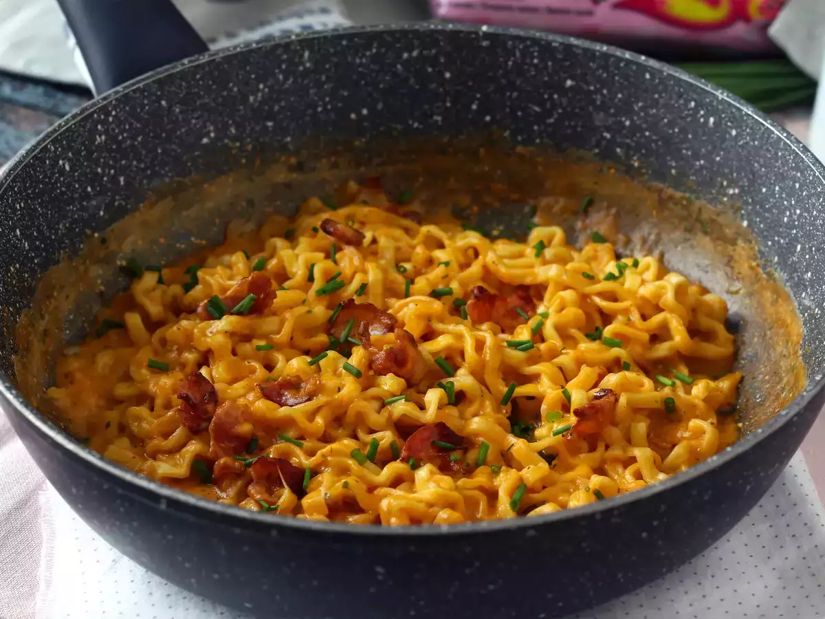 Hogyan kell főzni Buldak tészta carbonara ízű? A legjobb recept! - fotó 5