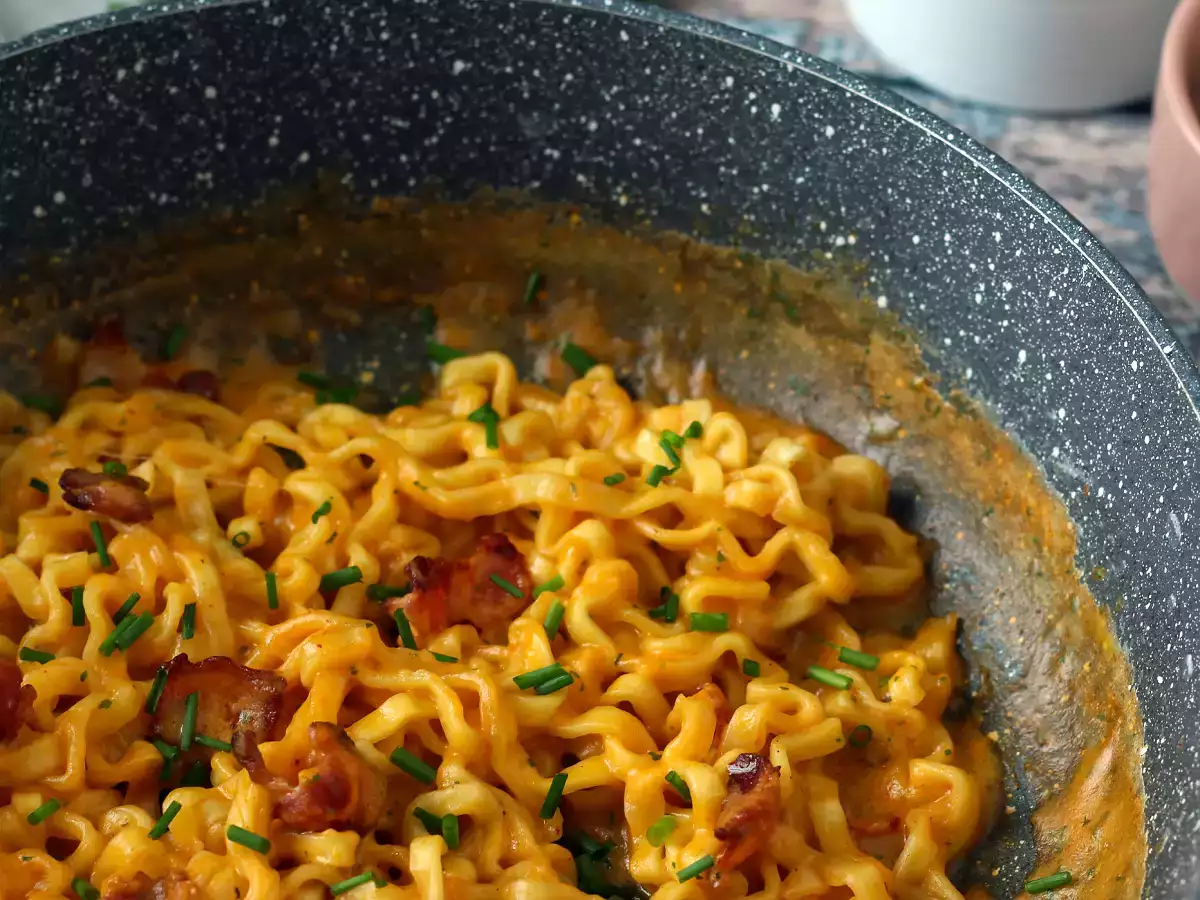 Hogyan kell főzni Buldak tészta carbonara ízű? A legjobb recept! - fotó 7