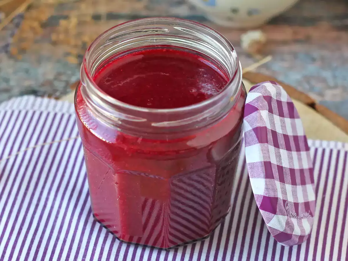 Hogyan készítsünk egyszerű és tökéletes bogyós gyümölcsös coulis-t? - fotó 4