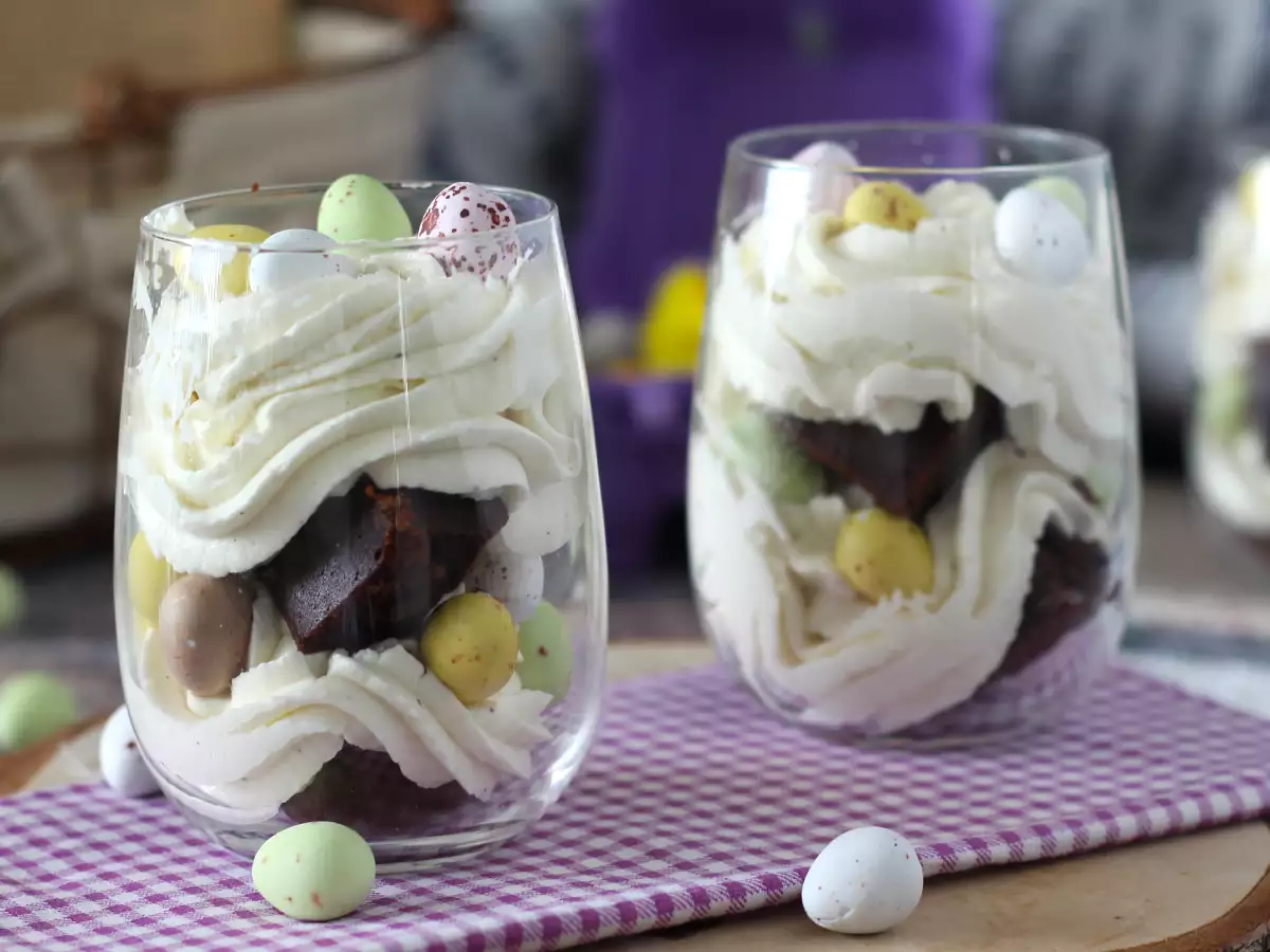 Húsvéti brownie és tejszínhabos verrines - fotó 6