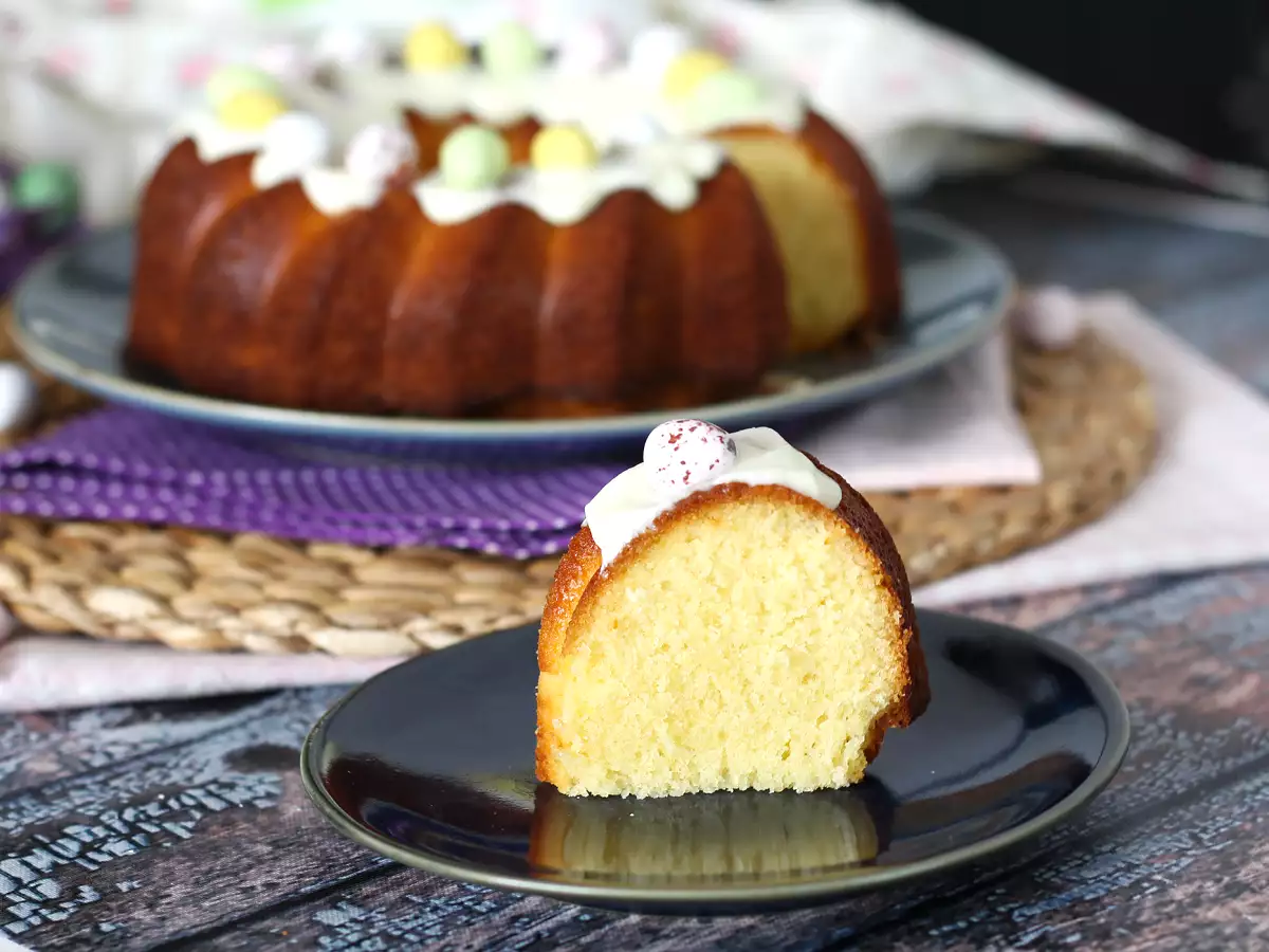 Húsvéti Bundt torta citrommal és fehér csokoládéval - fotó 3
