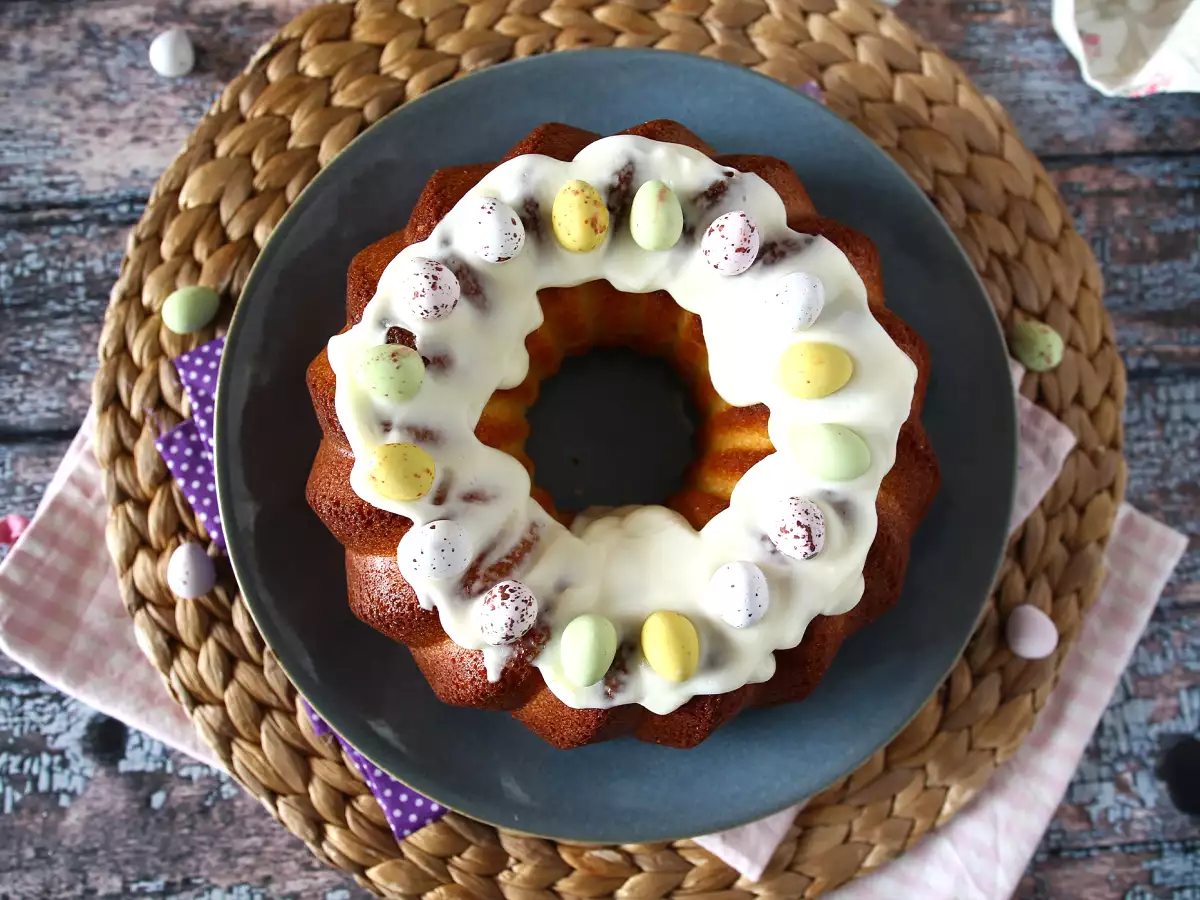 Húsvéti Bundt torta citrommal és fehér csokoládéval - fotó 6