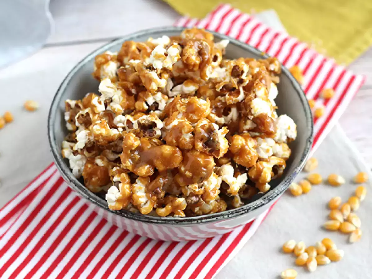 Karamellás popcorn - fotó 2