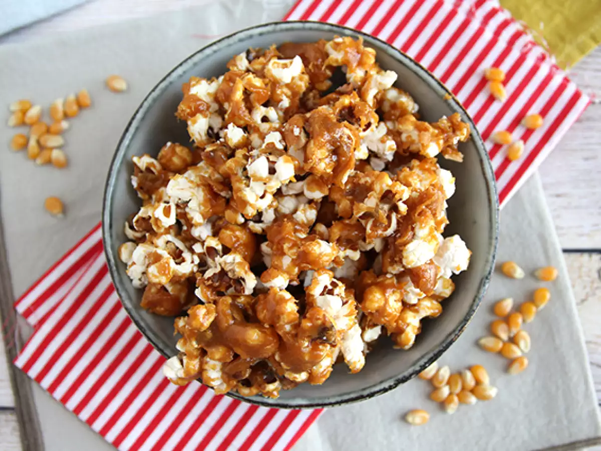 Karamellás popcorn - fotó 5