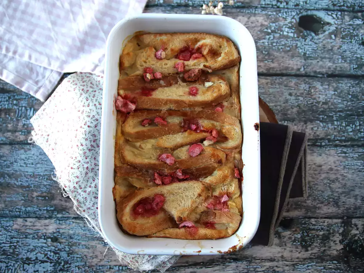 Kemencében sült bundáskenyér rózsaszín pralinéval, egy ultra-gourmet recept - fotó 2
