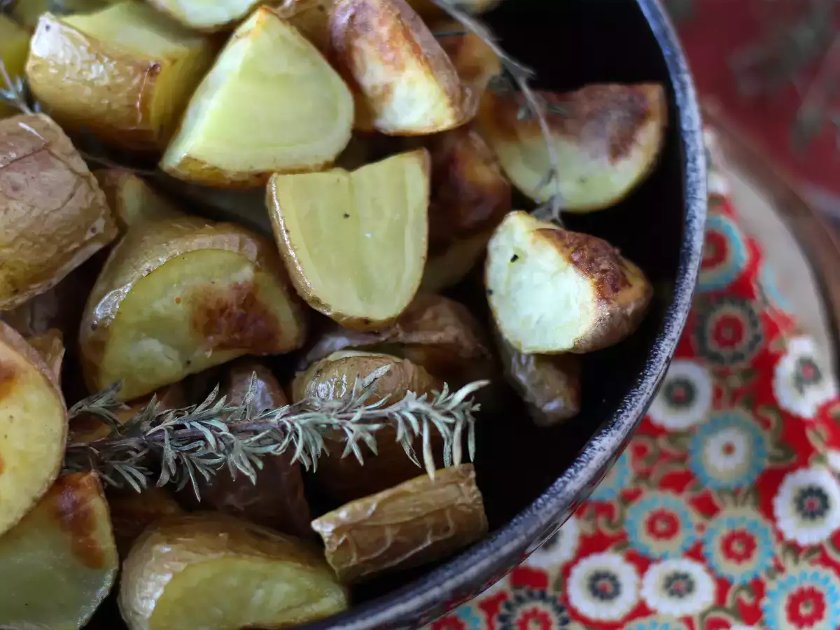 Kemencében sült burgonya, a klasszikus és egyszerű recept - fotó 8