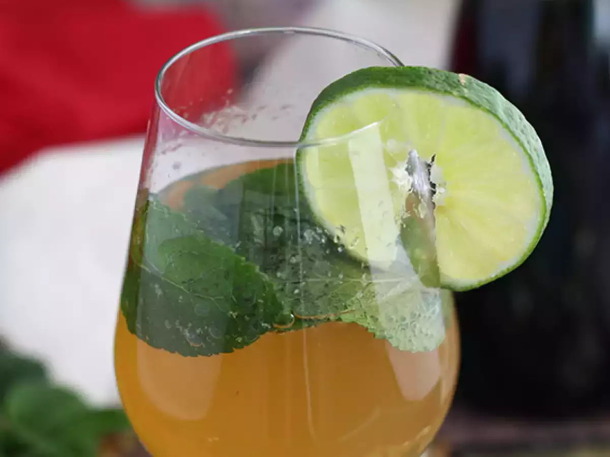 Királyi pezsgős mojito - fotó 3