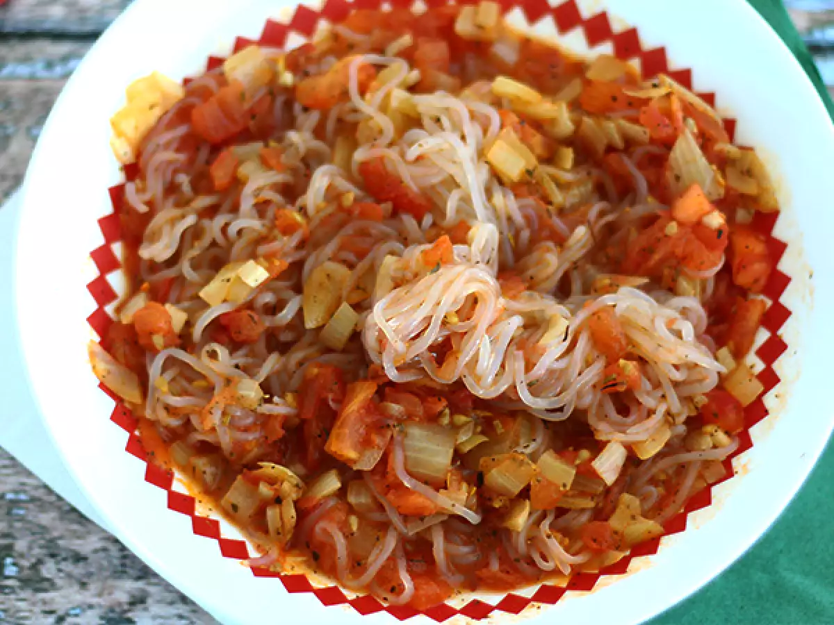 Konjac spagetti provence-i stílusban - fotó 2