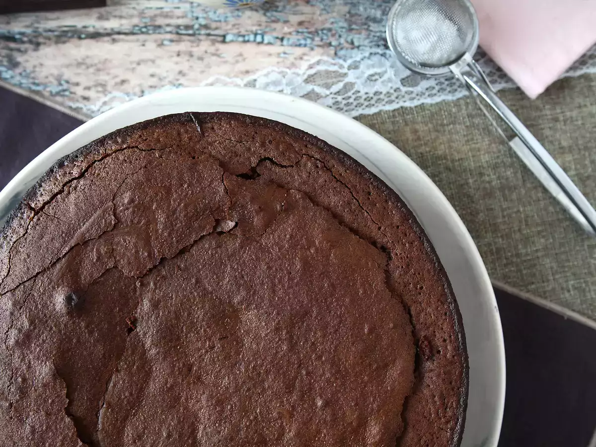 Könnyű, nedves csokoládétorta - fotó 6