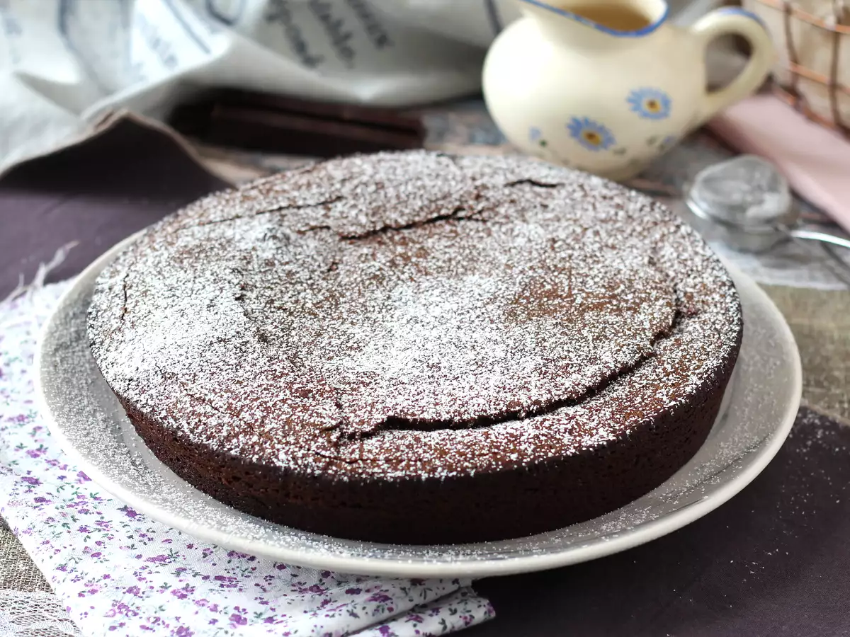 Könnyű, nedves csokoládétorta - fotó 9