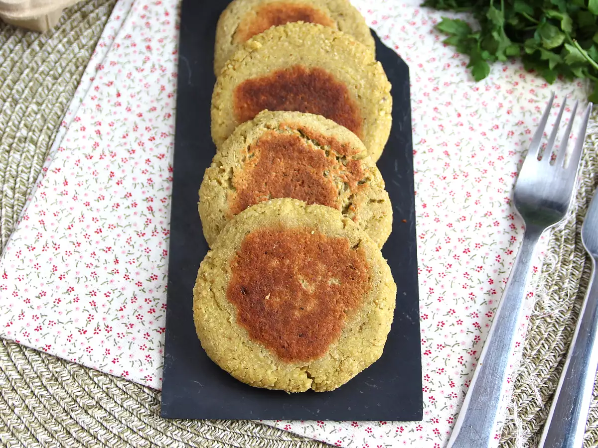 Könnyű tofu pogácsa vegetáriánus ételekhez - fotó 4