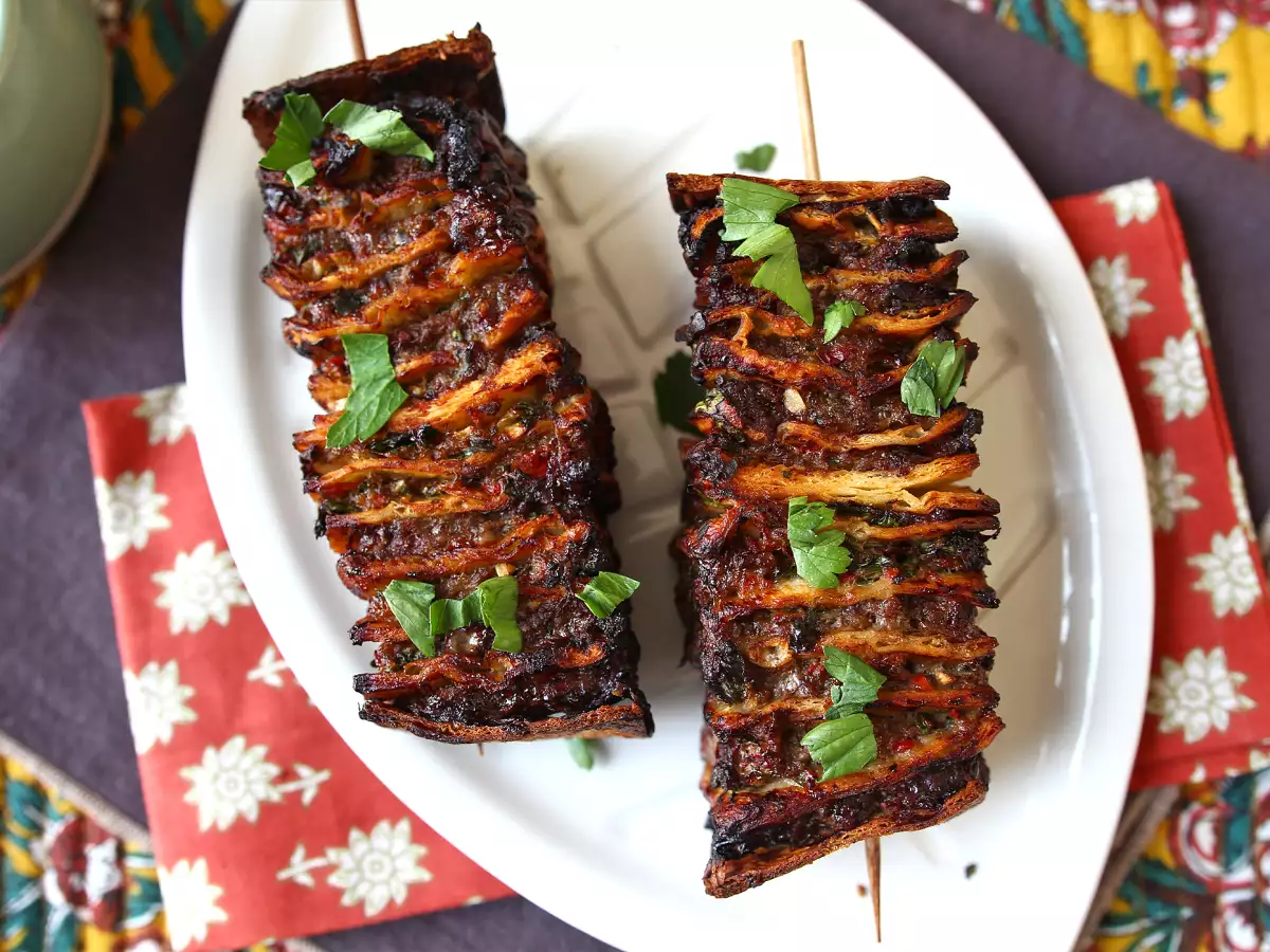 Lavash kebabnyársak tortillával, könnyen elkészíthető airfryerben!