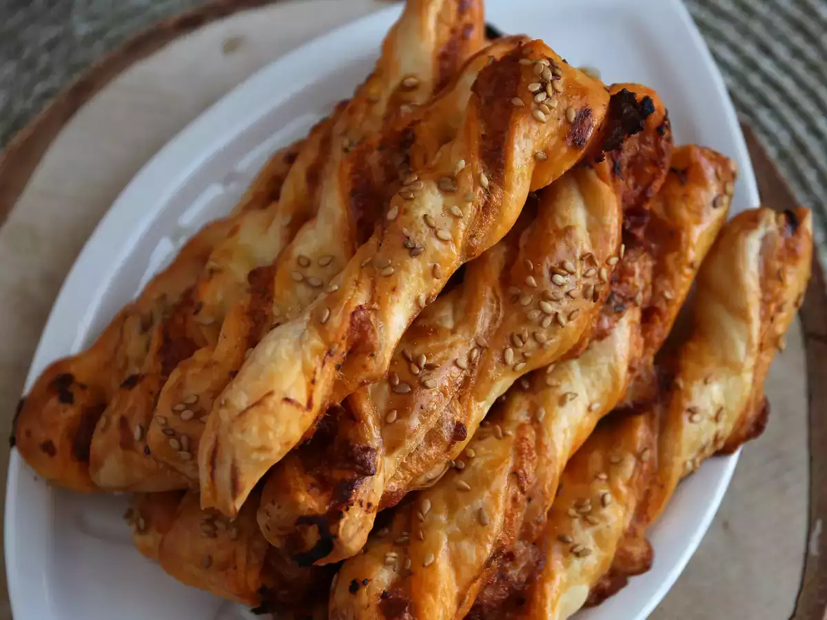 Leveles tészta csavarok pesto rossóval és mozzarellával - fotó 5
