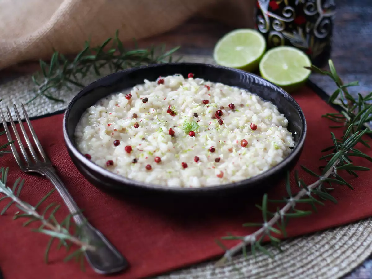 Lime és rózsaszín paprika rizottó: elegáns vegetáriánus recept különleges vacsorákhoz - fotó 3