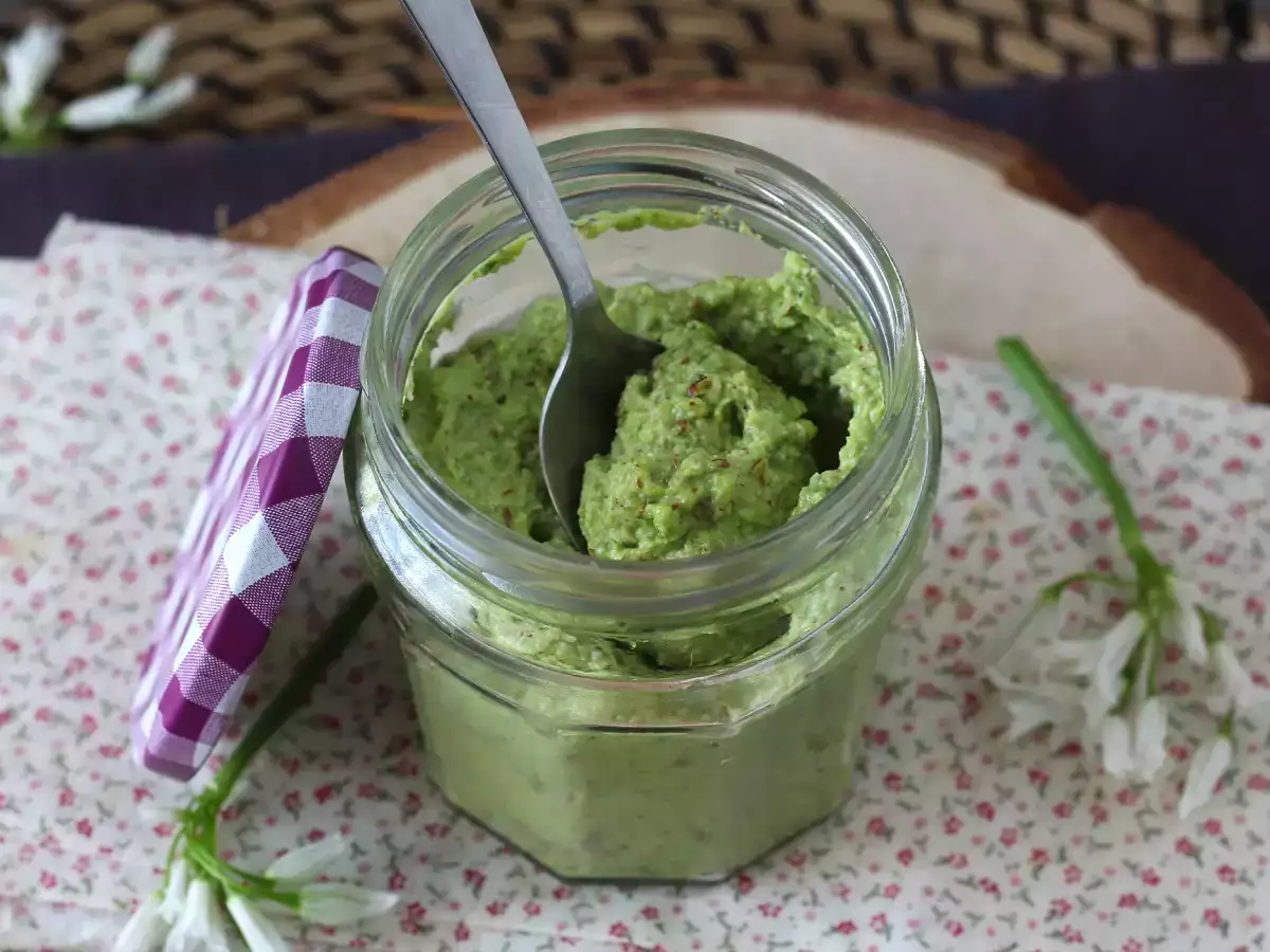 Medve fokhagymás pesto, illatos és szuper finom! - fotó 2