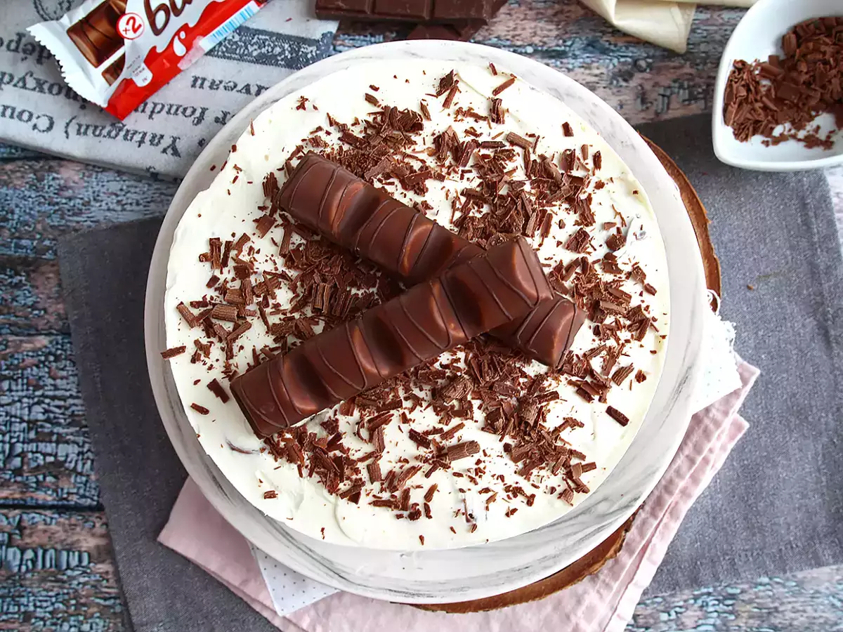 Mesés sütés nélküli Kinder Bueno sajttorta - fotó 2
