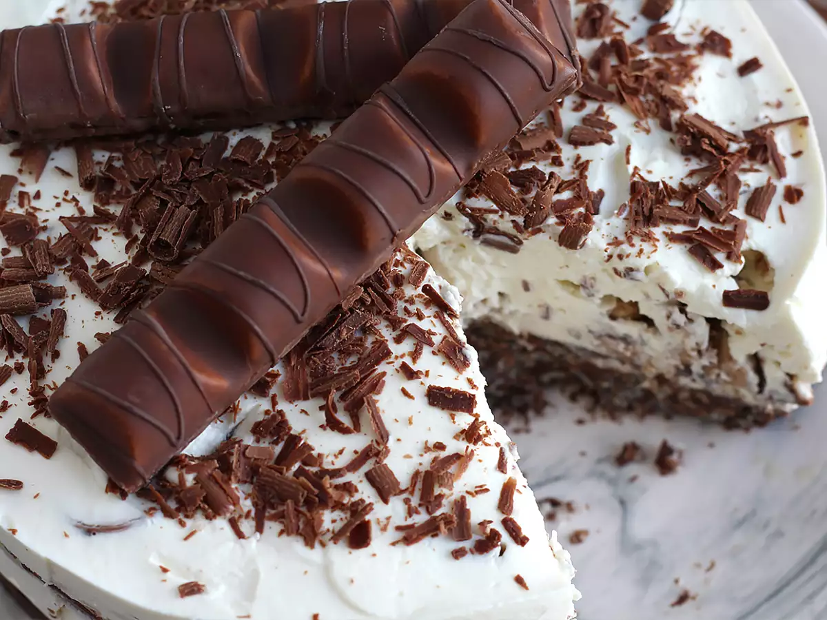 Mesés sütés nélküli Kinder Bueno sajttorta - fotó 5