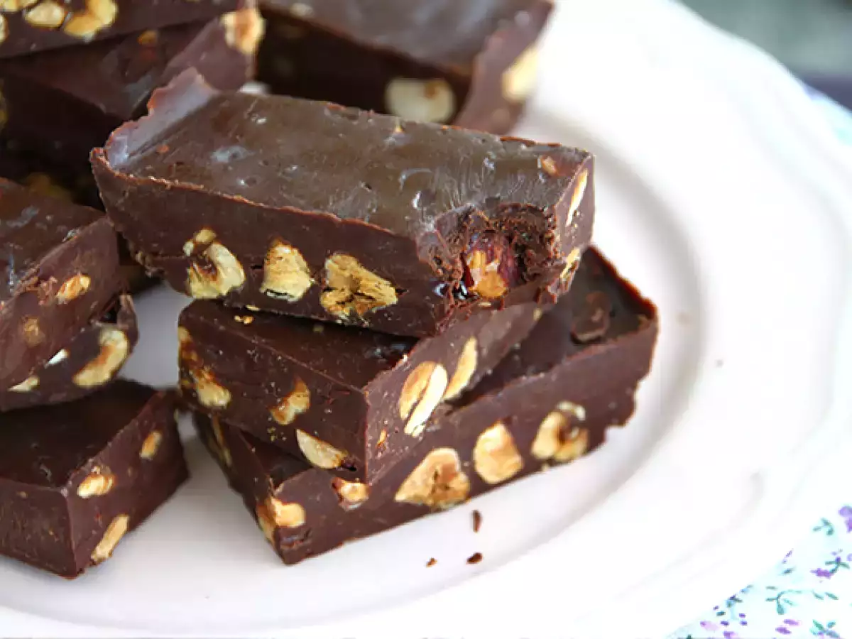 Mogyorós fudge - Csokoládé és mogyoró négyzetek - fotó 4
