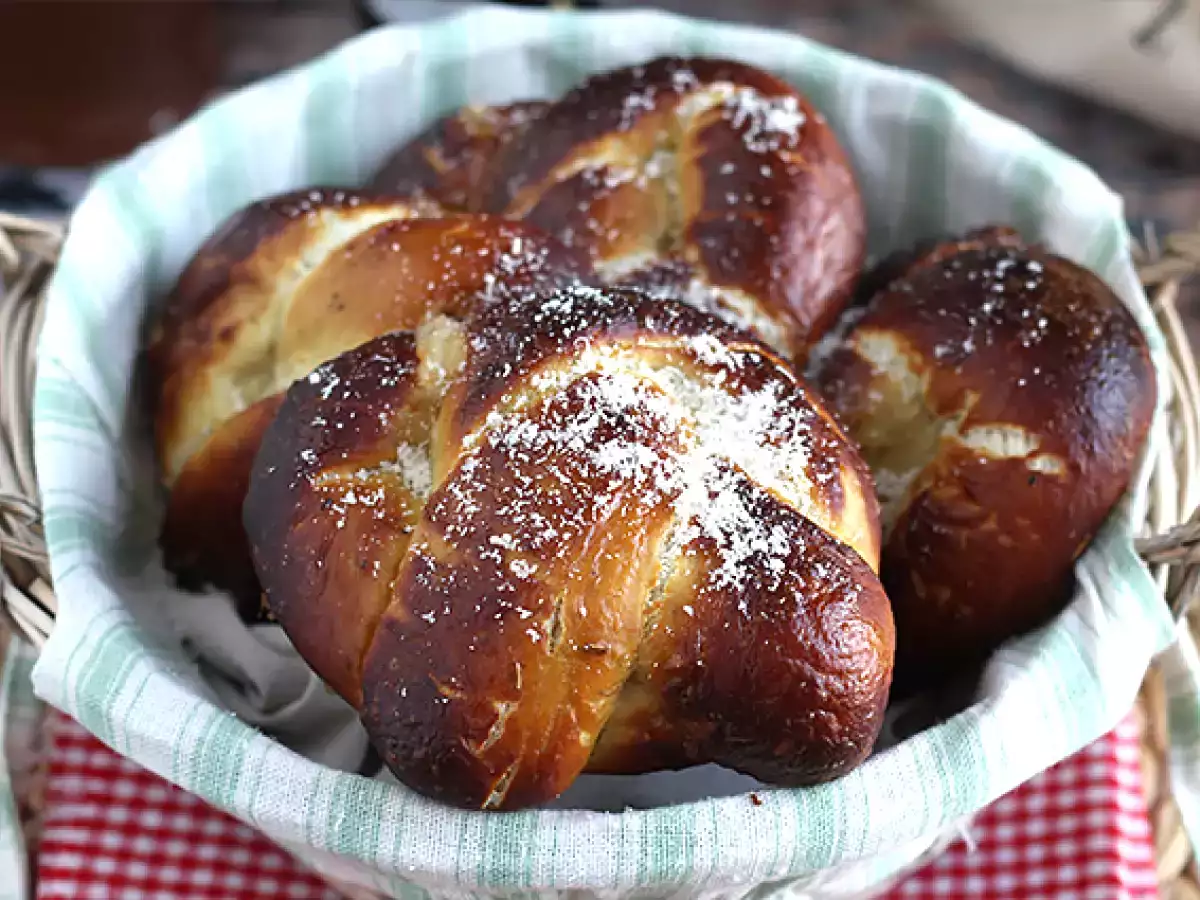 Mozzarella és rozmaringos perecek - fotó 4
