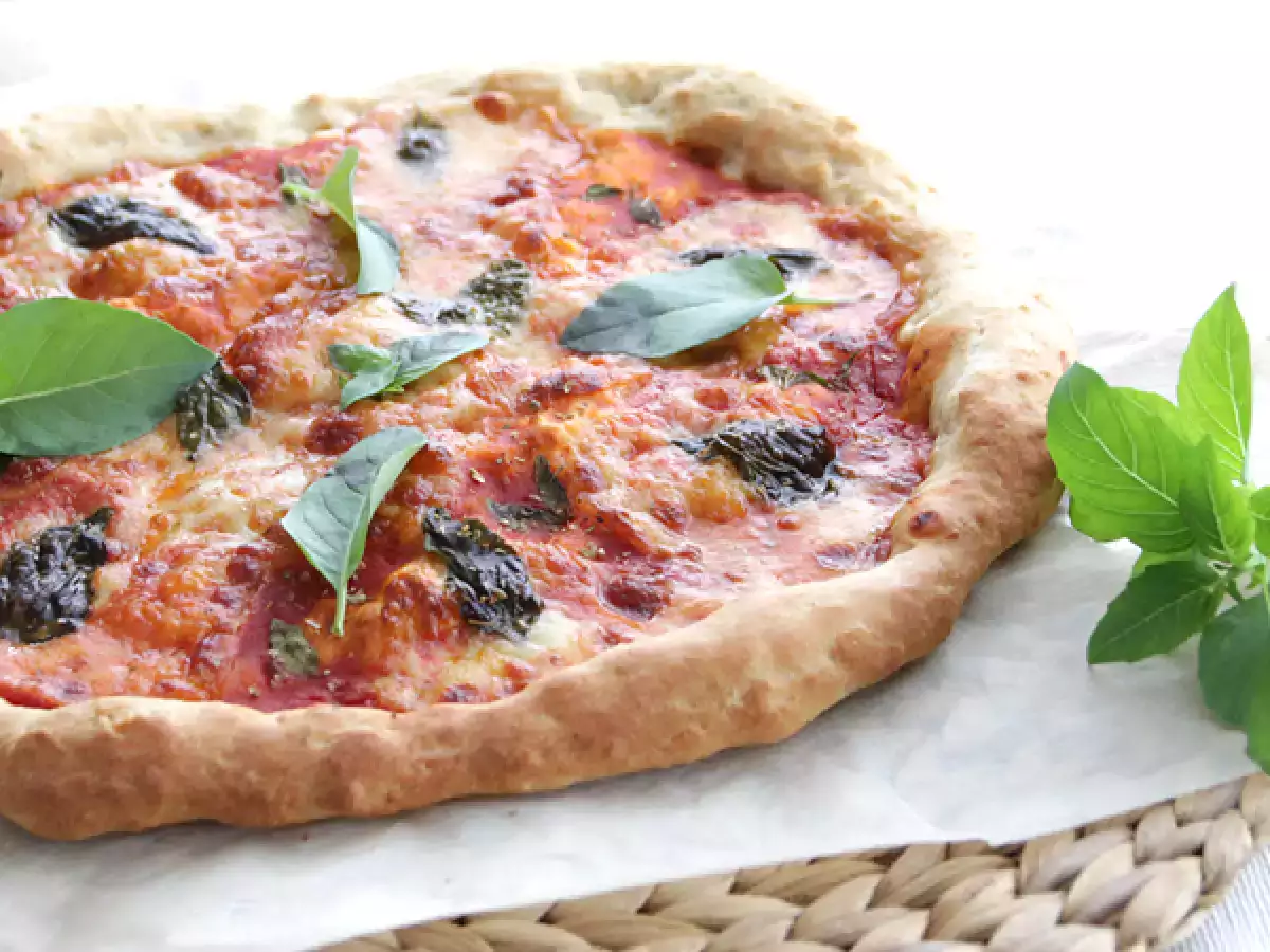 Nedves Margherita pizza - fotó 2
