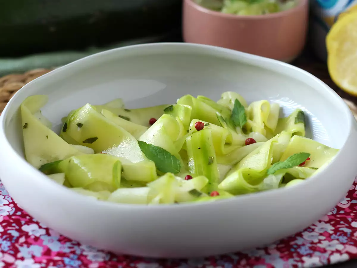Pácolt cukkini, a tökéletes zöldséges carpaccio nyárra! - fotó 3