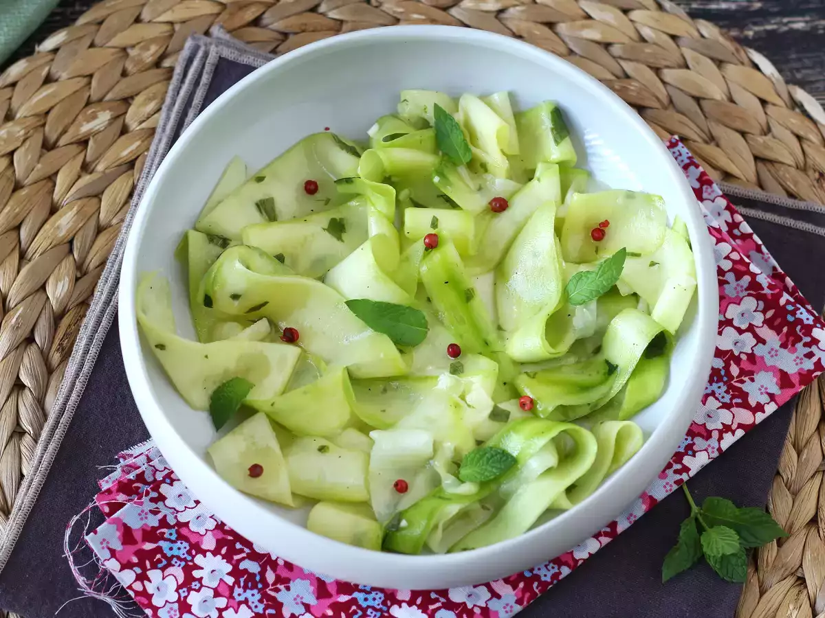 Pácolt cukkini, a tökéletes zöldséges carpaccio nyárra! - fotó 7