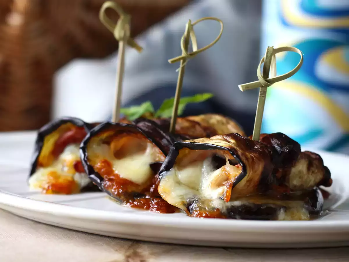 Padlizsán tekercsek légsütőben - fotó 2
