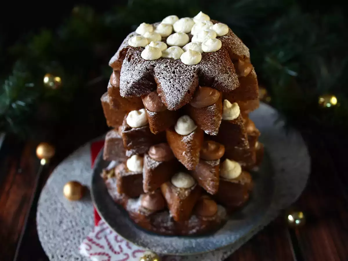 Pandoro briós, Nutella krémmel és vaníliakrémmel töltve, karácsonyfa alakban - fotó 5
