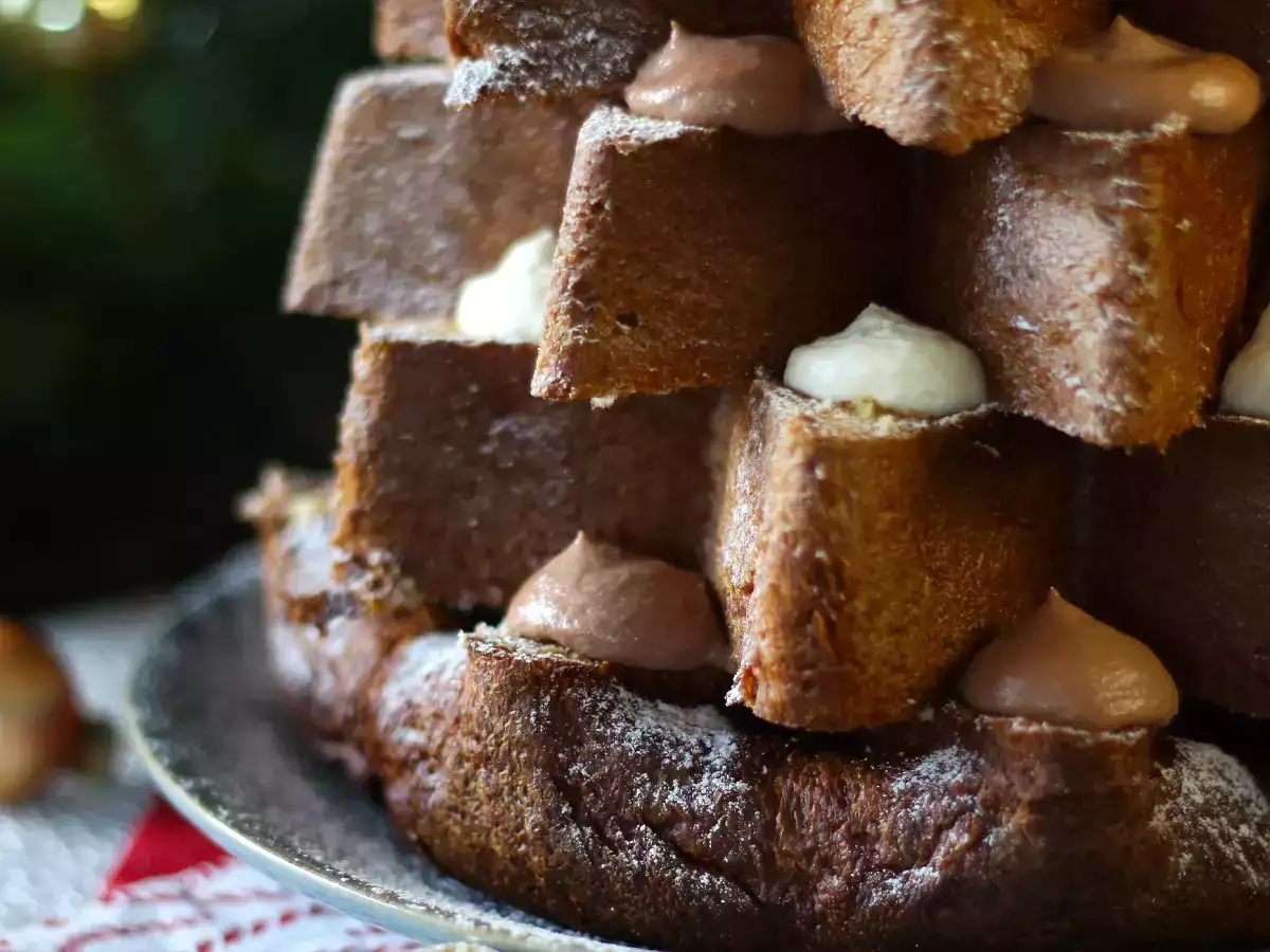 Pandoro briós, Nutella krémmel és vaníliakrémmel töltve, karácsonyfa alakban - fotó 6