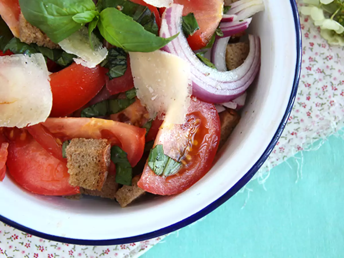 Panzanella saláta
