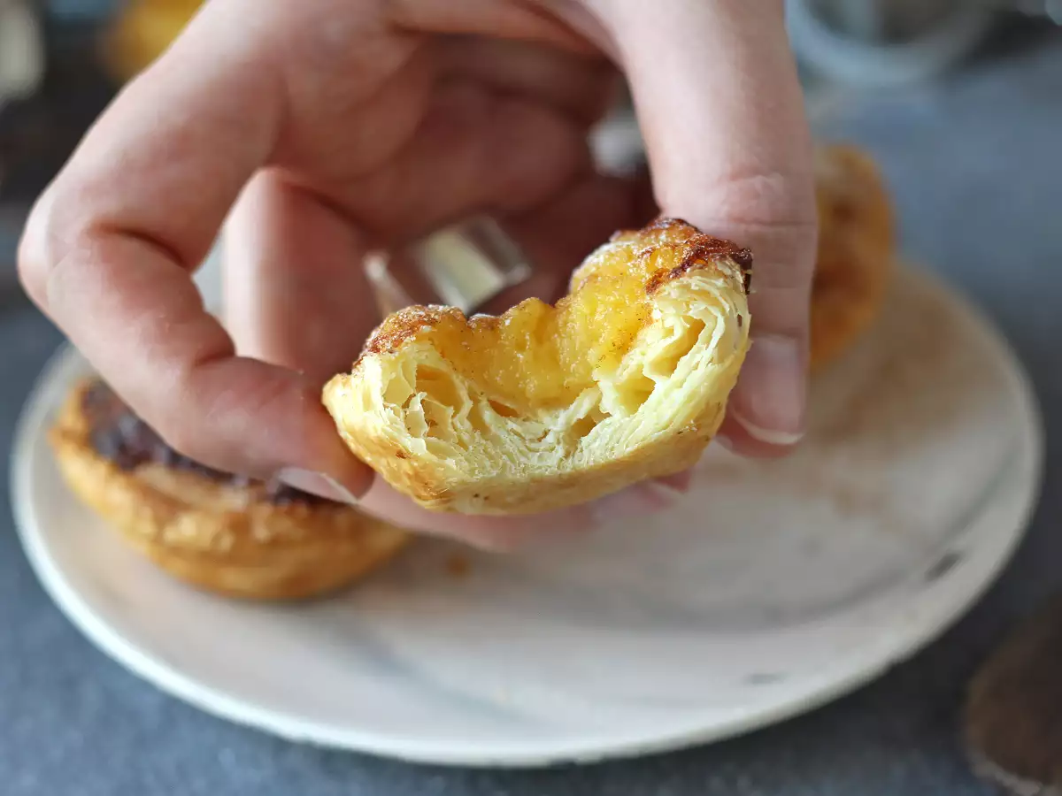 Pastéis de nata légsütőben. A hagyományos portugál édesség gyors és egyszerű receptje. - fotó 3