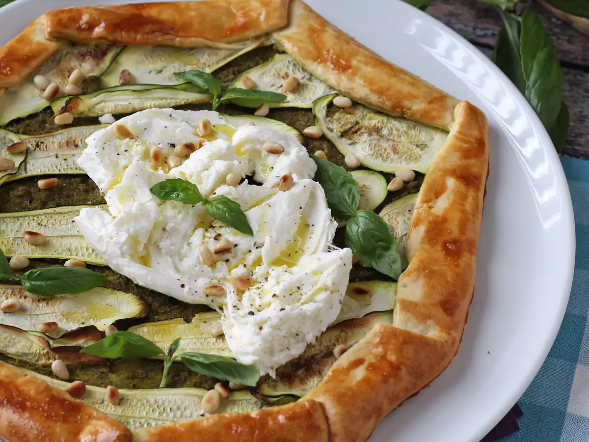 Pestós cukkinitorta: egy egyszerű recept, aminek olyan illata van, mint a nyárnak!