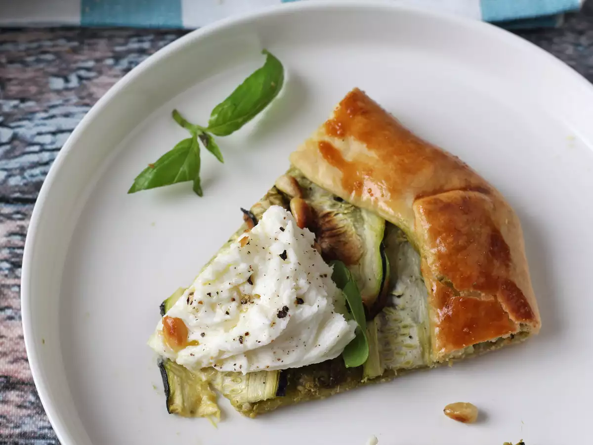 Pestós cukkinitorta: egy egyszerű recept, aminek olyan illata van, mint a nyárnak! - fotó 3