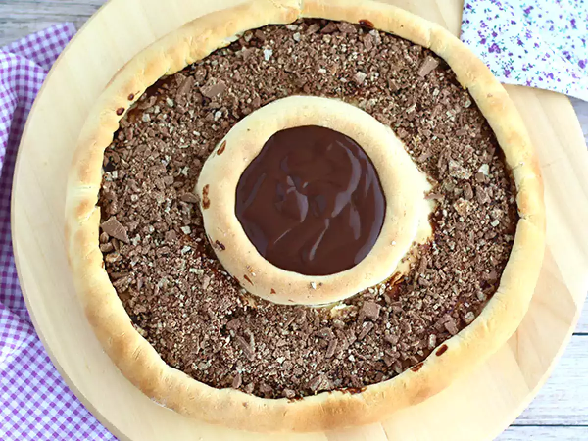Pizza Kit Kat és joghurtos csokoládés Danette pizzával - fotó 3