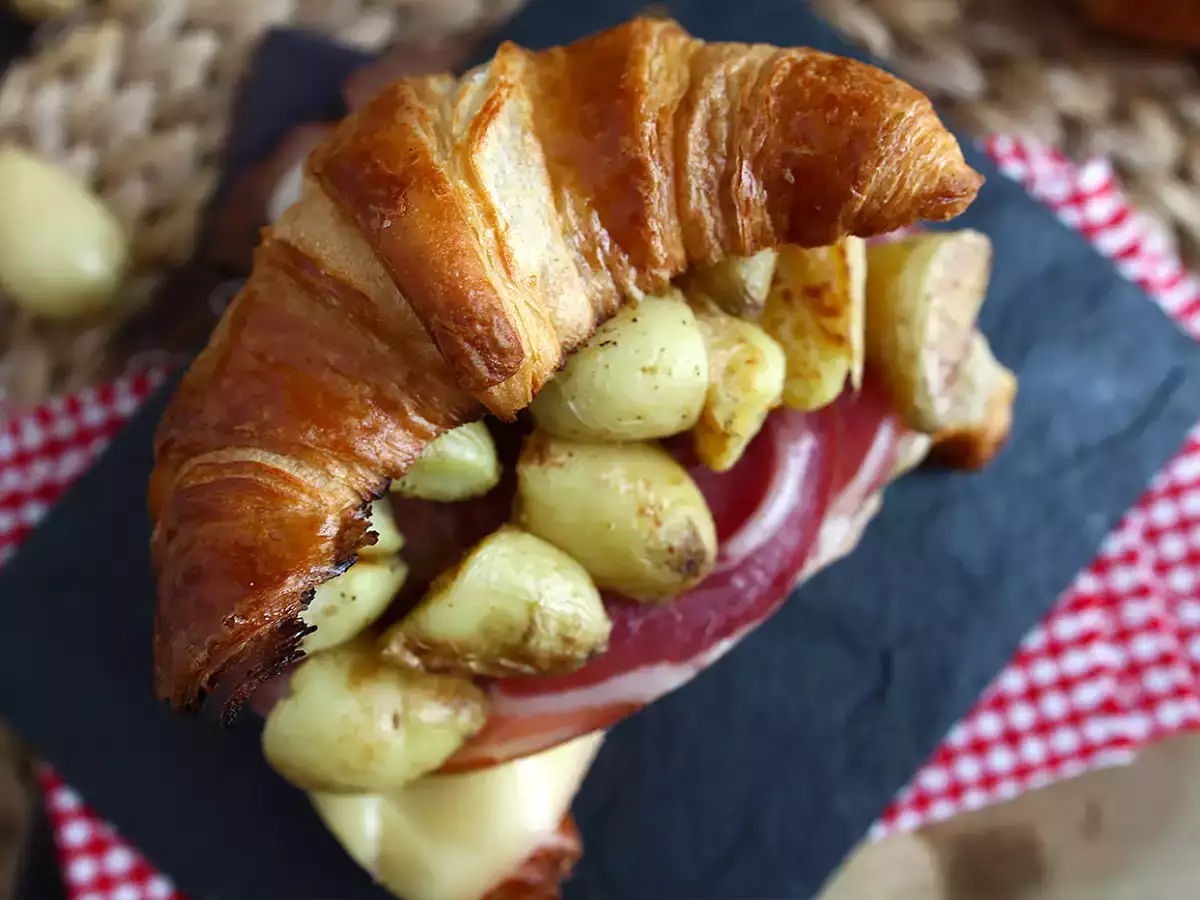 Raclette croissant szendvics egy finom villásreggelihez! - fotó 4
