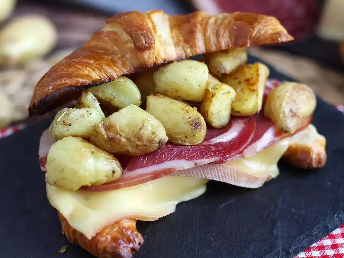 Raclette croissant szendvics egy finom villásreggelihez! - fotó 5
