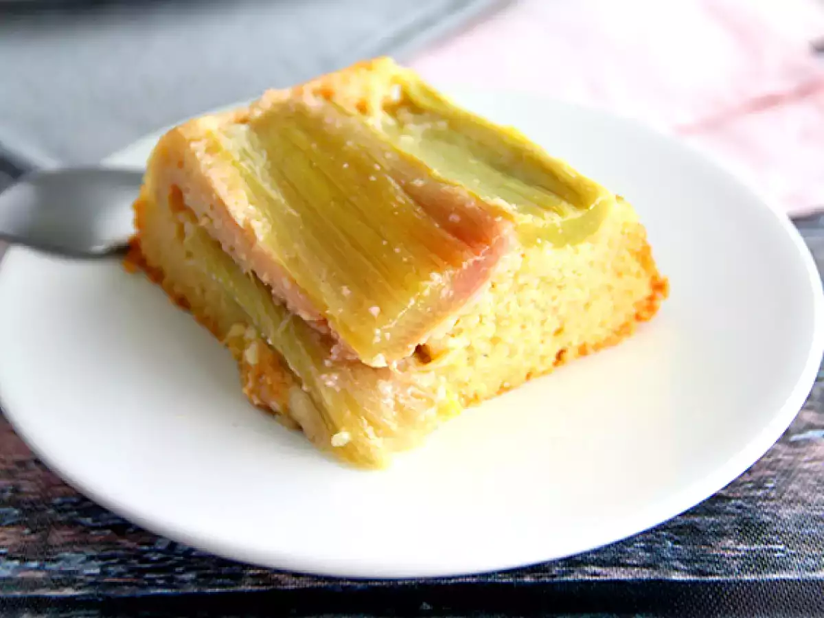 Rebarbara fejjel lefelé torta - fotó 3