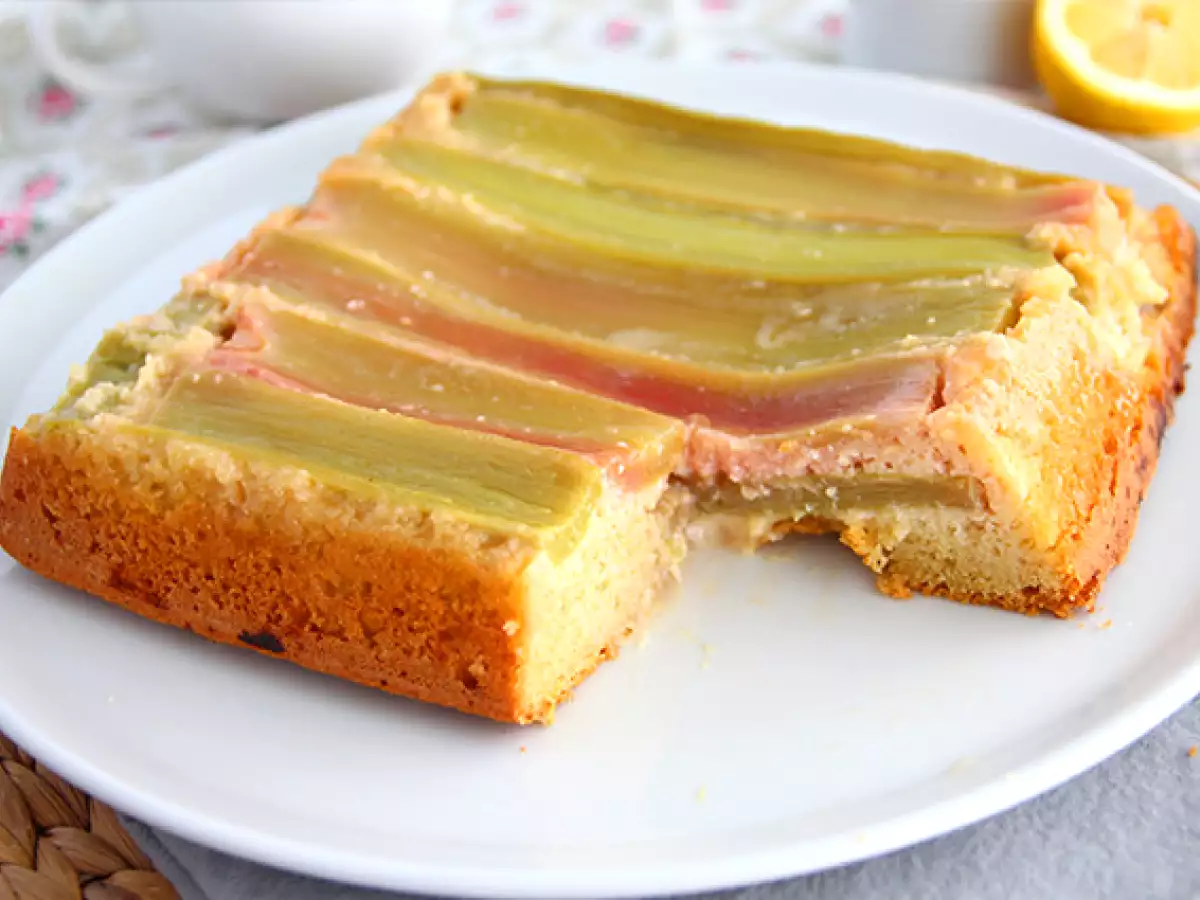 Rebarbara fejjel lefelé torta - fotó 4